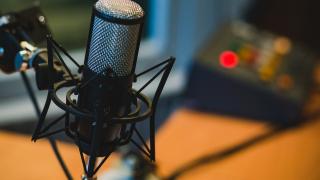 microphone-podcast_Afbeelding van StockSnap via Pixabay.jpg